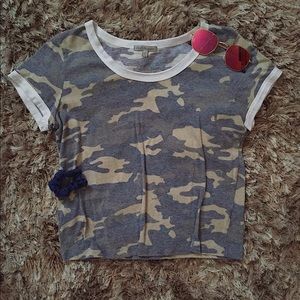 Charlotte Russe camo cropped tee🌵